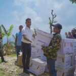 सपना भिलेजद्वारा चेपाङको जीवन स्तर उकास्न मौरीको घार वितरण